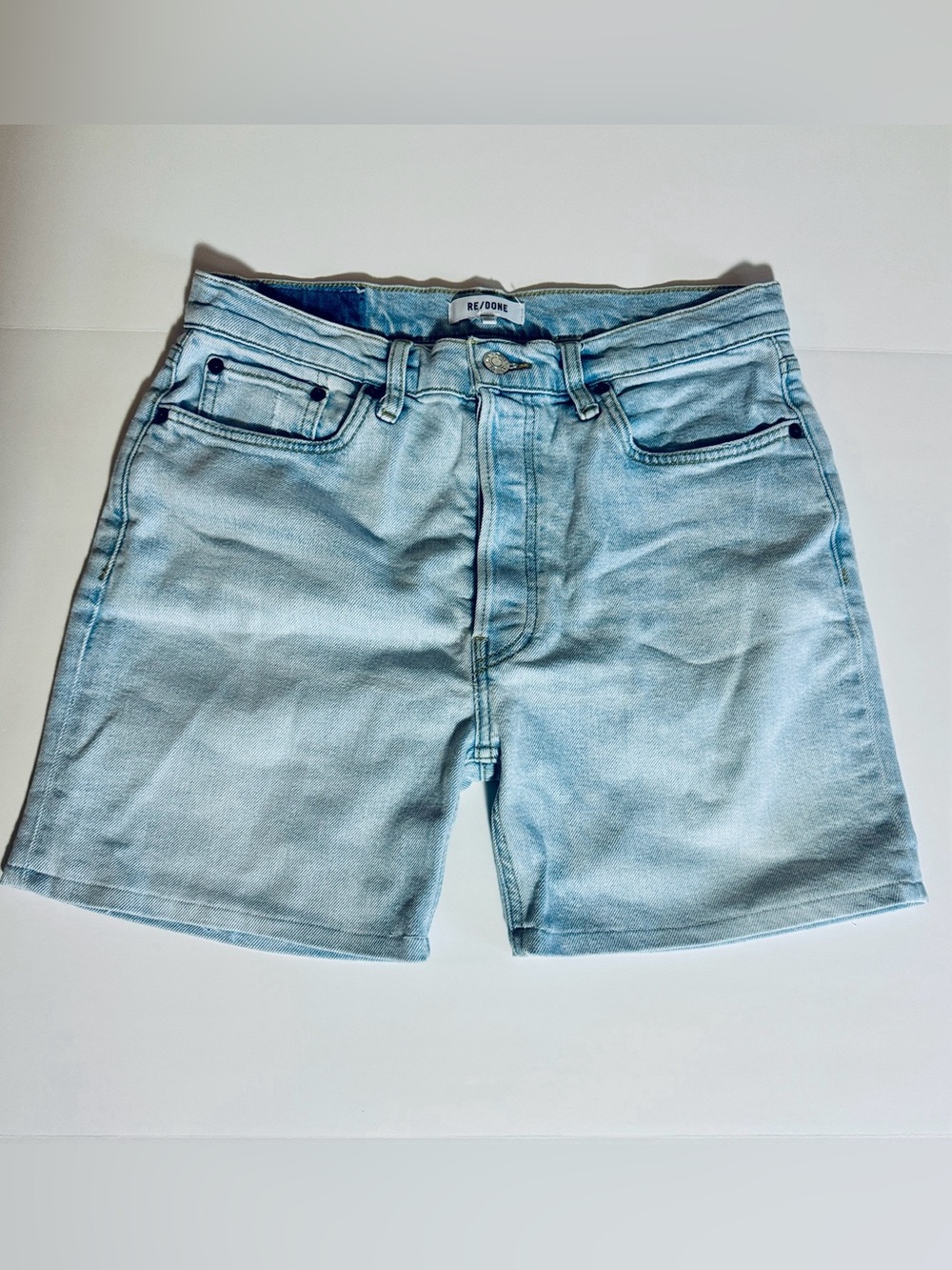 Re/Done 70s Stove Pipe Button Fly Pale Blue Denim Jean Shorts.Size 31